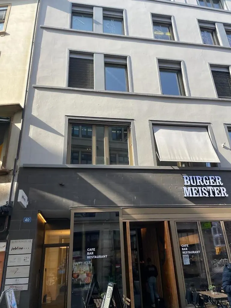Hitrental Town Hall Apartments Basel